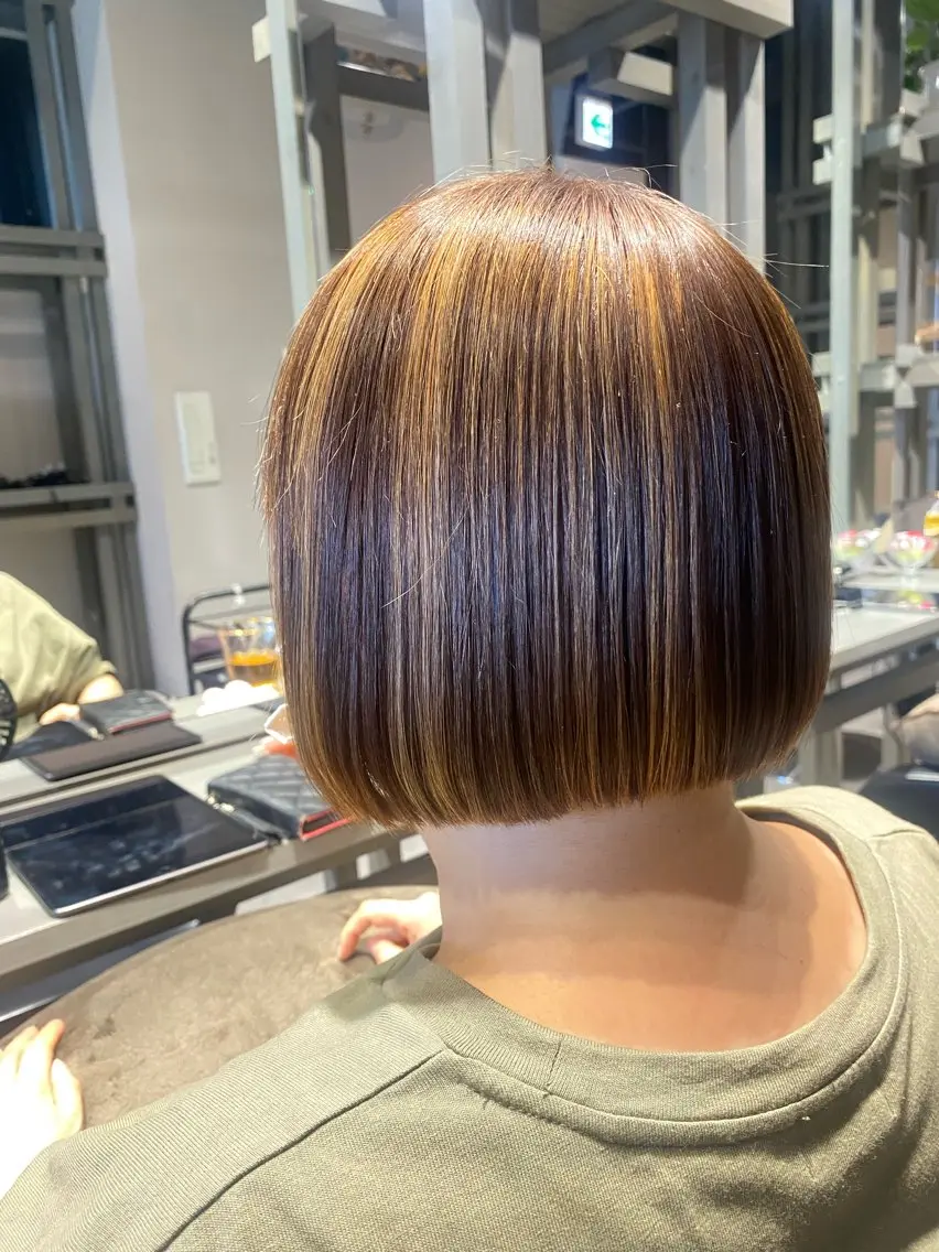 ショート カラー ハイライトカラー ボブ ハイライト 似合う髪型が 分からない方へのヘアスタイル