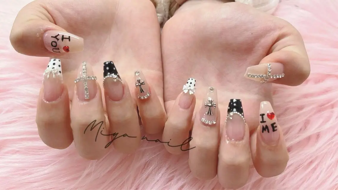 ネイル 💜MIYA nail鶴見店のネイルデザイン