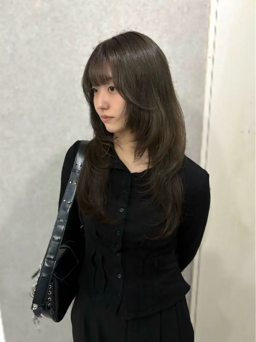 ロング カラー レイヤーカット カット ヘアカラー 盛れる顔まわり✨🎀 レイヤー別所好葉のヘアスタイル