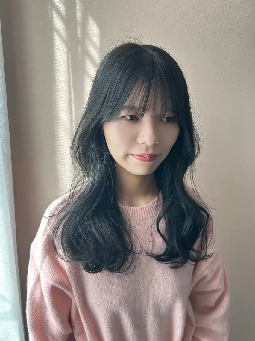 ロング カラー アッシュ ブリーチ 透明感カラー ブリーチなしカラー オリーブアッシュ hubhair レイヤー/透明感のヘアスタイル