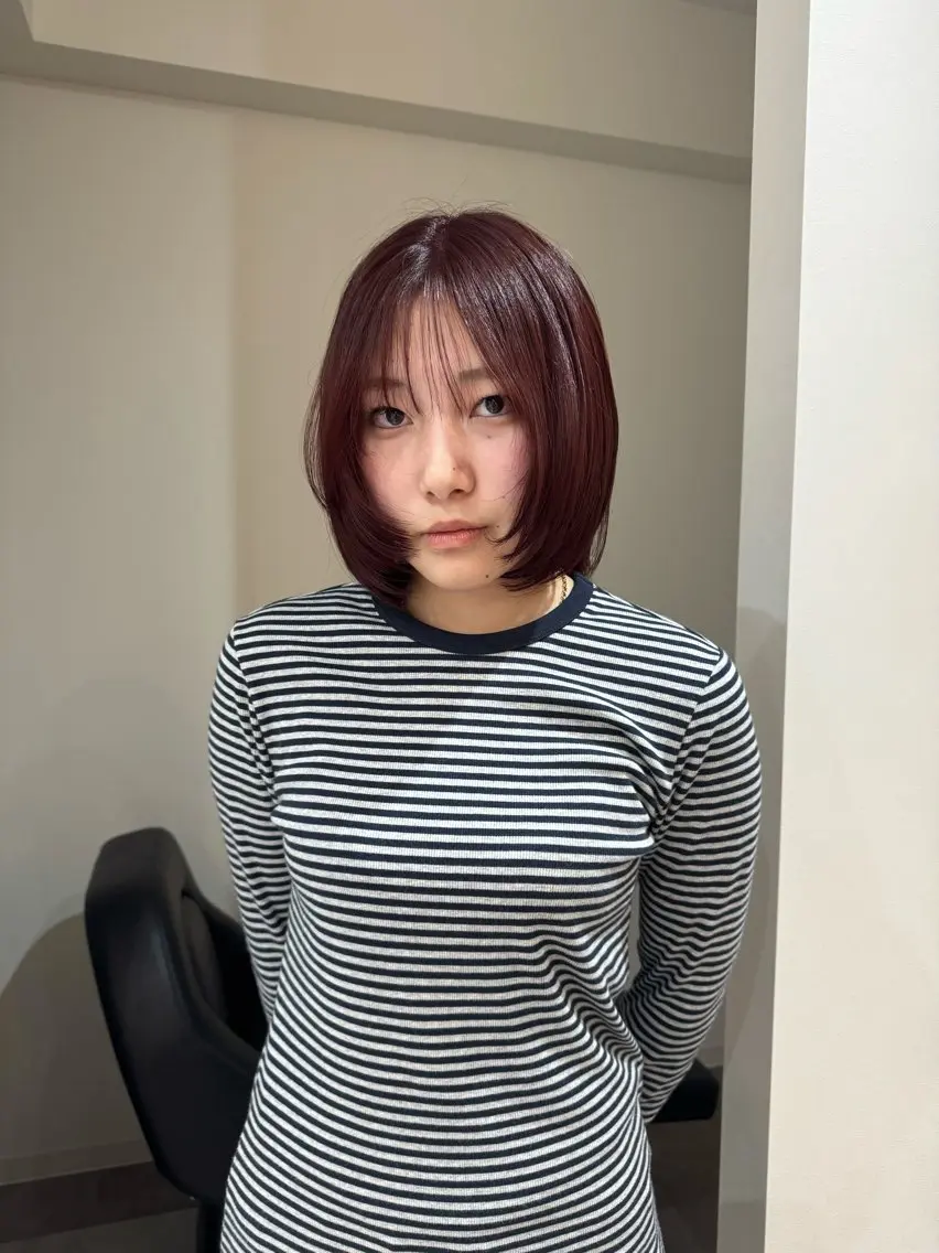 ショート カラー 大人な抜け感レイヤー remi🖤のヘアスタイル