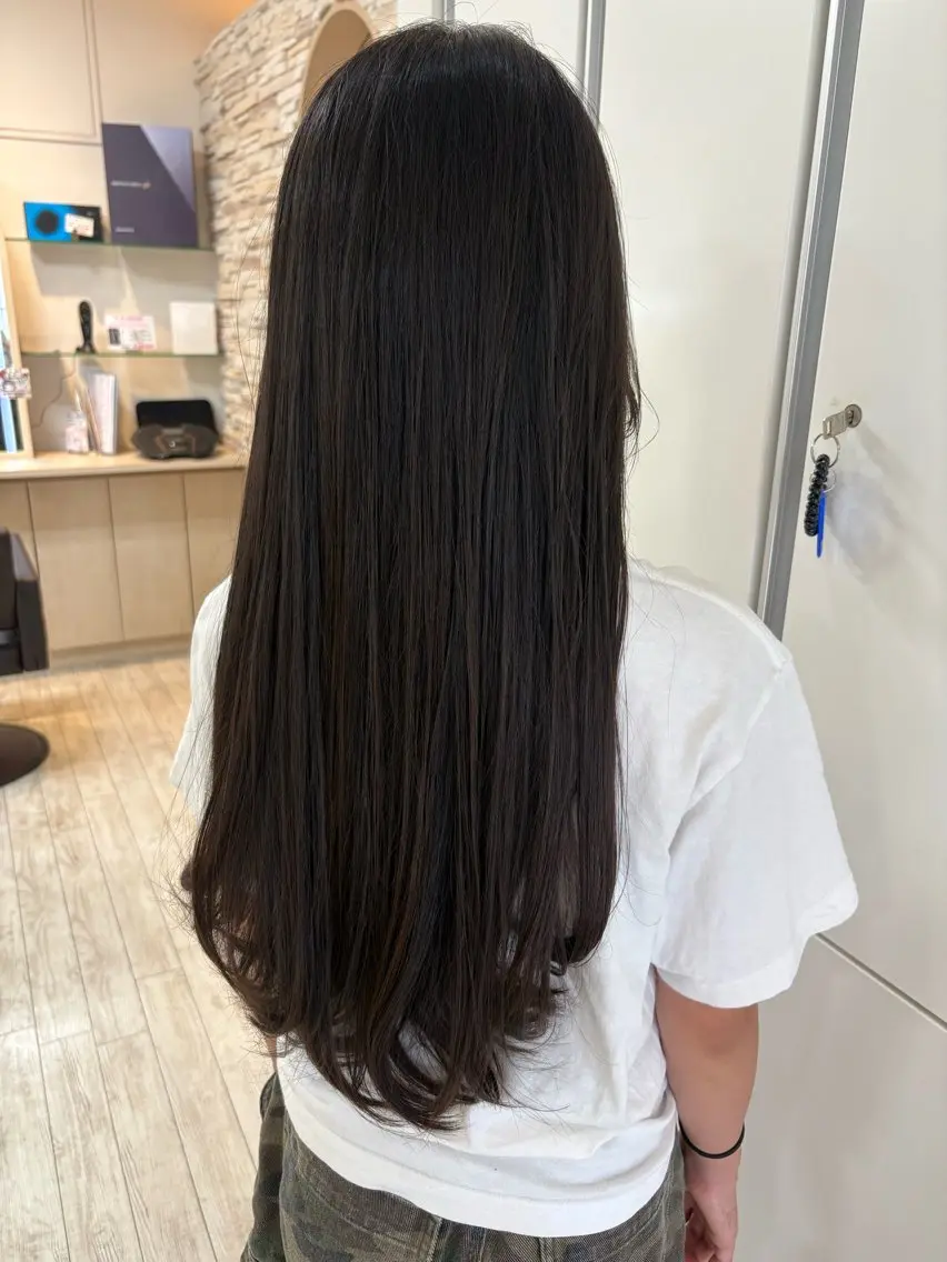 ロング 顔まわりレイヤー 顔周りカット 外国人風カラー ハイライト 髪質改善 CREA渋沢 モデル募集🌺アイナのヘアスタイル