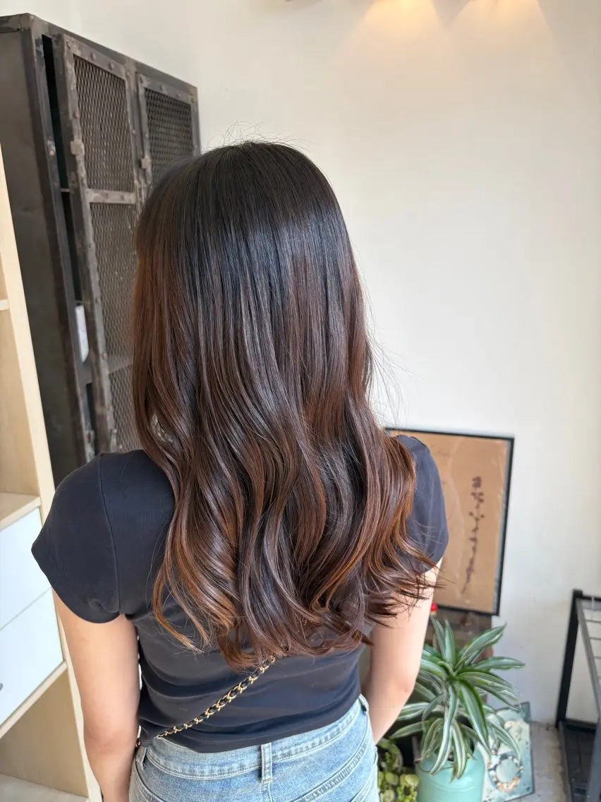 ロング レイヤーカット ロング 箭代 七海のヘアスタイル