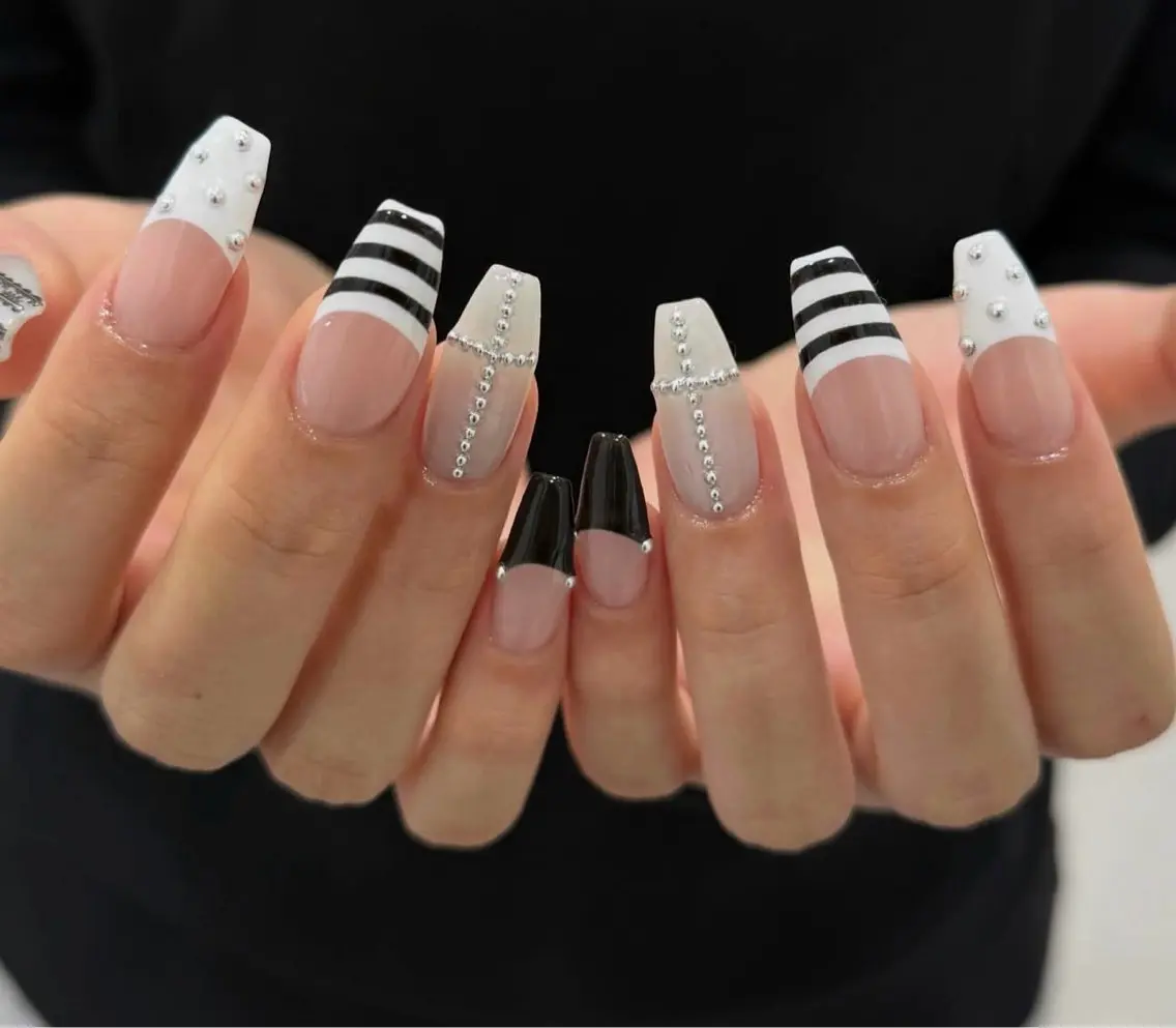 ネイル チークネイル 長さ出し フラッシュネイル フレンチネイル グラデーション ハンドネイル Lenie Nail Salonのネイルデザイン