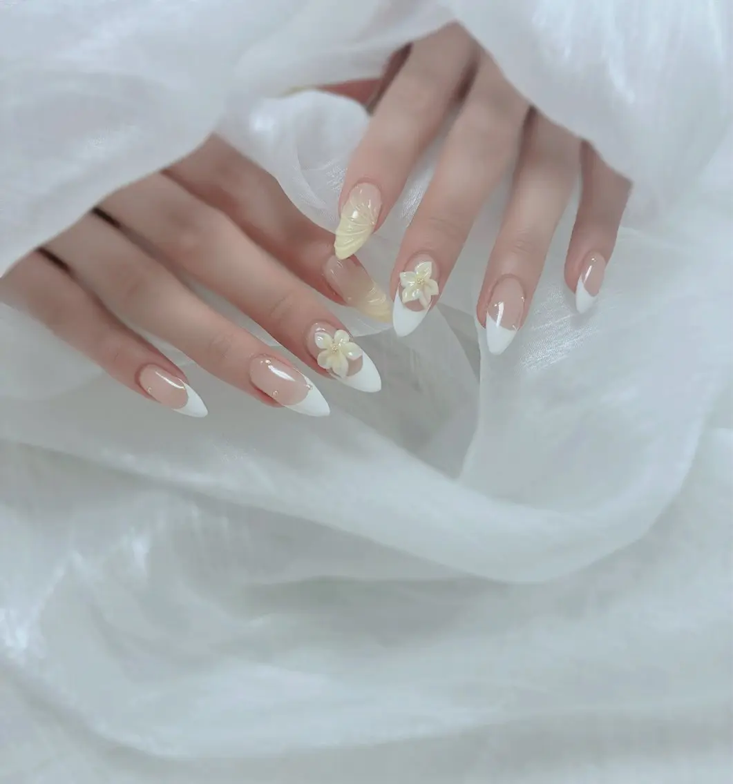 ネイル ハンドネイル ESPOIR Ｎのネイルデザイン