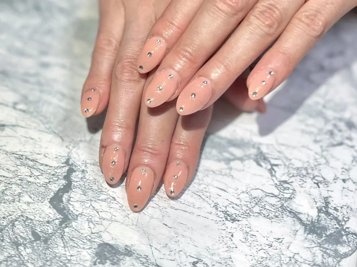ネイル フットネイル ニュアンスネイル シンプルネイル 春ネイル ストーンネイル nail fufla ♡yamane♡のネイルデザイン