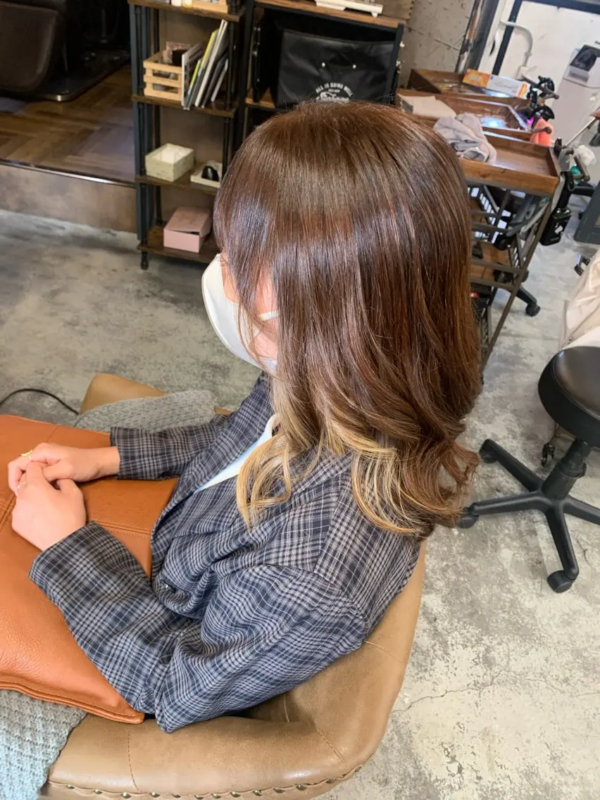セミロング カット ヘアカラー トリートメント 古川 絵美のヘアスタイル