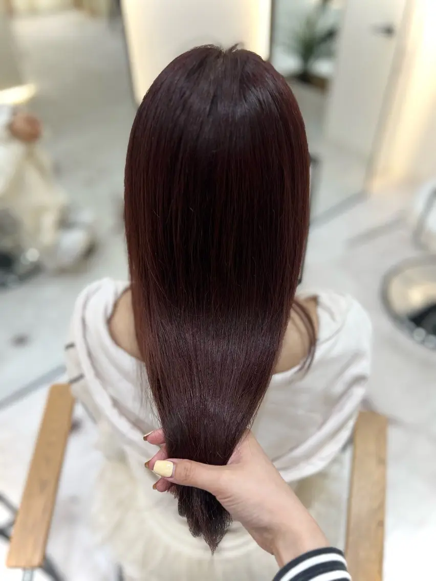 セミロング カラー Zina aimiのヘアスタイル