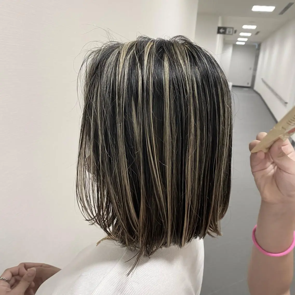 ミディアム カラー 🌿レイヤー/ブリー チ/🌿JINのヘアスタイル