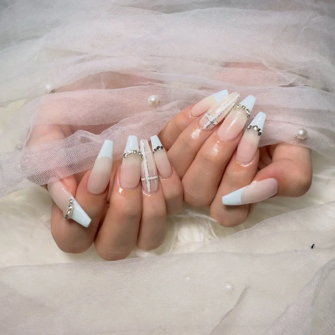 ネイル フレンチネイル ガーリー 韓国ネイル 水色 持ち込み ハンドネイル 💅Tmnail Misoraのネイルデザイン