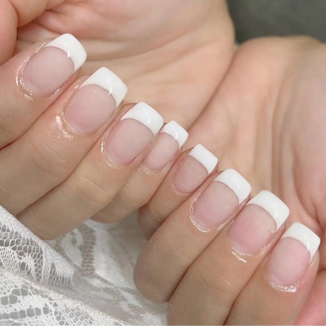 【6/5(金)18時30分〜】ハンドオフなし🦢白フレンチネイル(クリアベース)💅🏻🤍の写真
