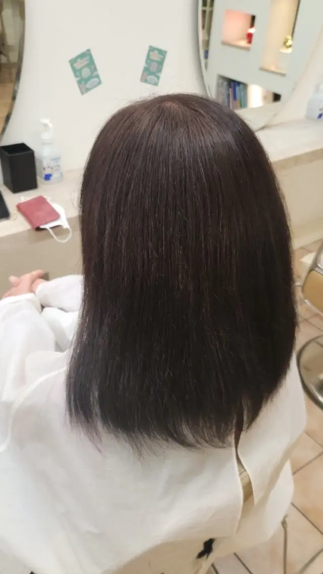 グレイカラー(白髪染)、シャンプーブロー込みの写真