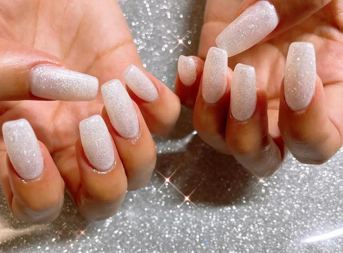 ネイル ハンドネイル VIERU 🌈🎀💖のネイルデザイン