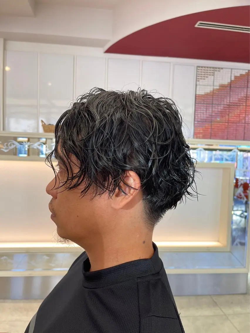 パーマ メンズ メンズパーマ 刈り上げ 鶴﨑 美優亜のヘアスタイル