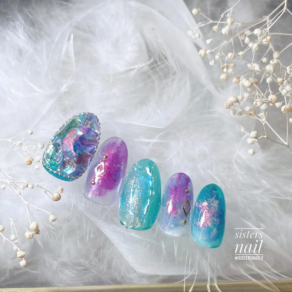 ネイル アートネイル オーロラネイル 氷ネイル・うるうるネイル キラキラネイル ストーンネイル sisters nail.fのネイルデザイン