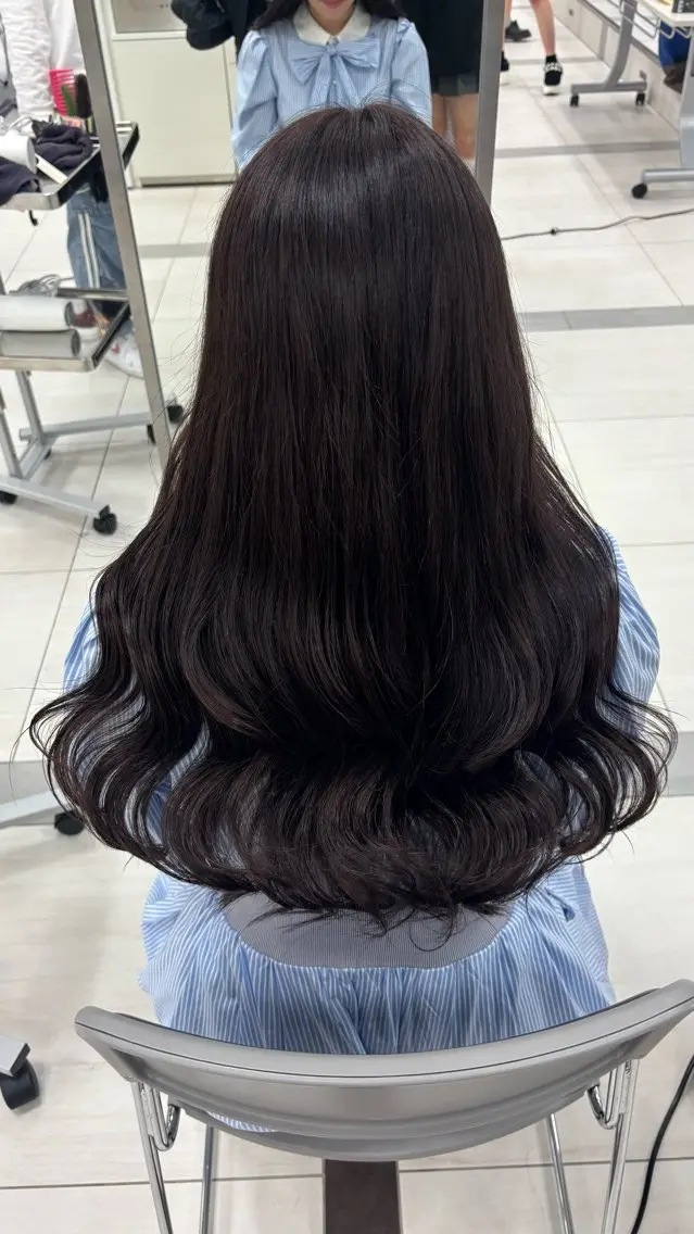 カラー ヘアカラー 上品ヘア✖️艶髪 𝑅𝐼𝐾𝑈のヘアスタイル