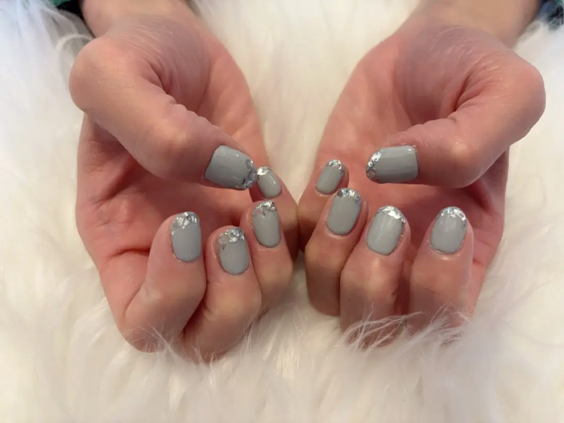 ネイル フレンチネイル ガラスフレンチ komohana salon🌺のネイルデザイン