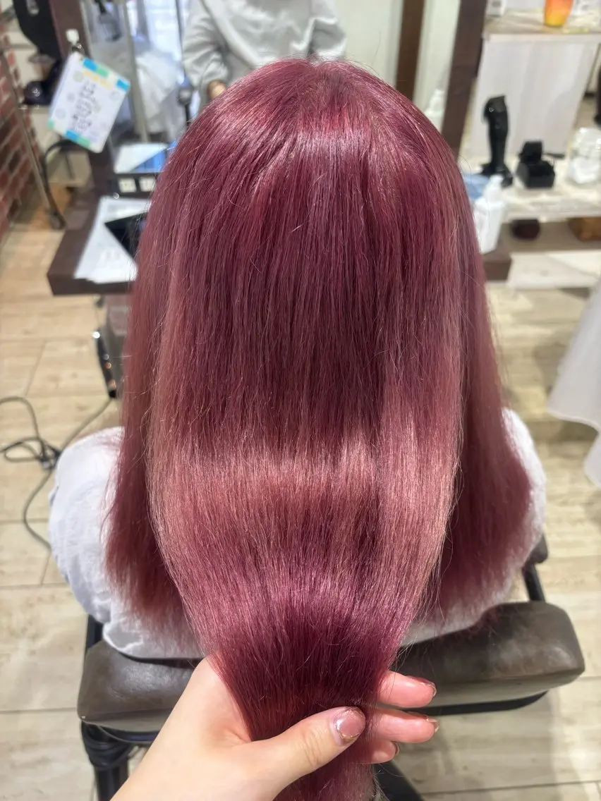 セミロング カラー ブリーチ ピンクカラー もり はなののヘアスタイル