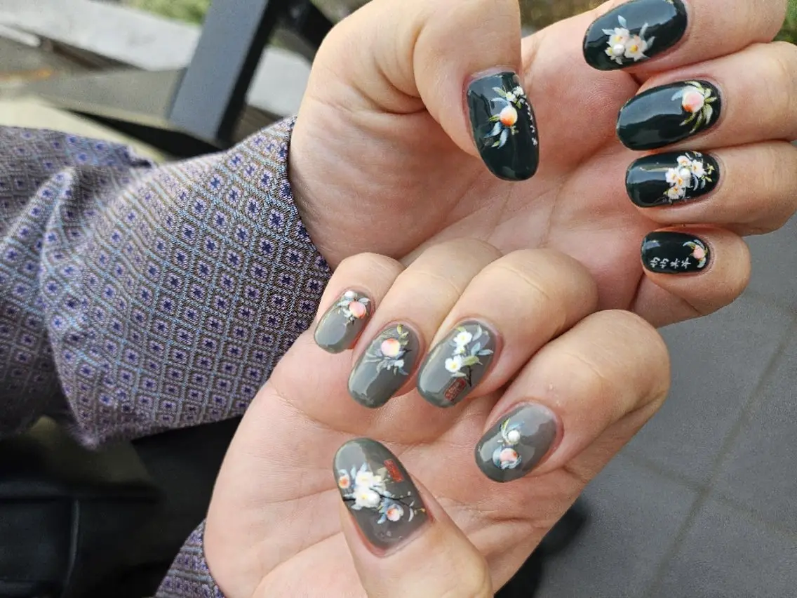 ネイル 持ち込み emust.nail   のネイルデザイン