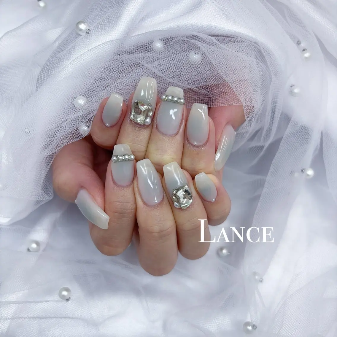 ネイル オーロラネイル フットネイル フレンチネイル ガラスフレンチ 氷ネイル・うるうるネイル ハンドネイル Lance nailのネイルデザイン