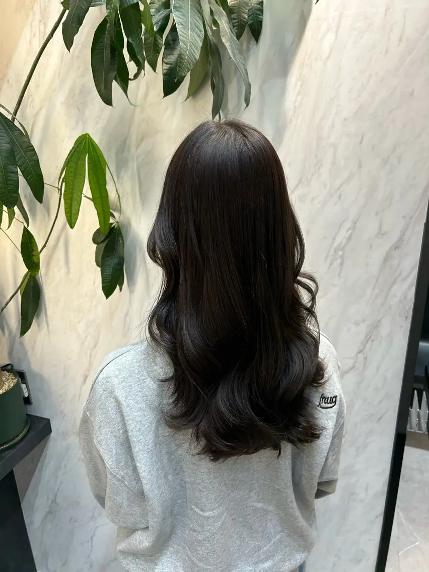 ロング アッシュ アッシュブラウン レイヤーカット ヘアカラー 似合わせカット&艶 カラー🤍ヒナタ🤍のヘアスタイル