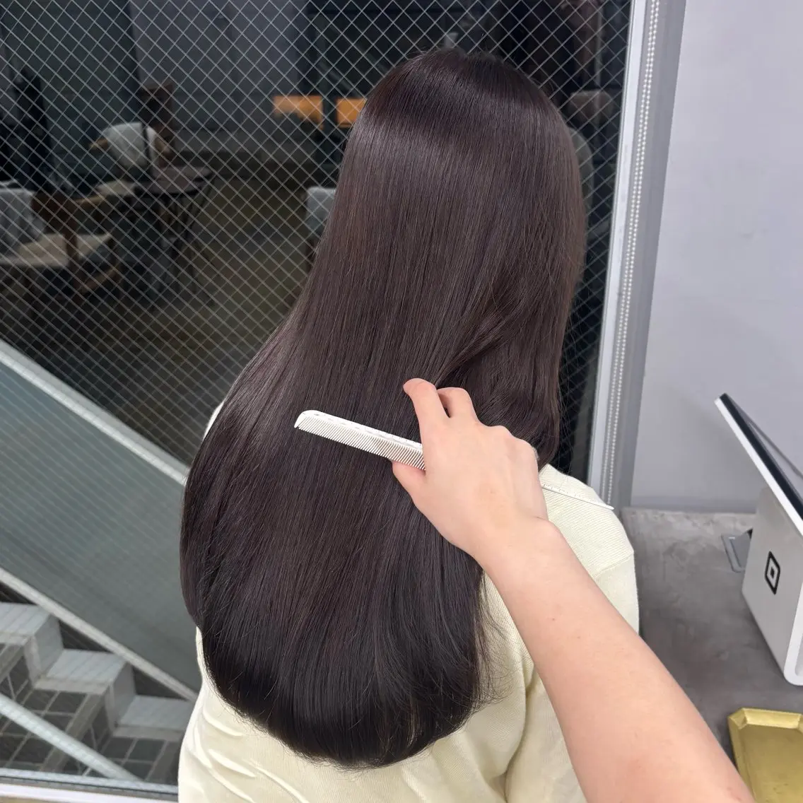 セミロング ヘアカラー 𝐀𝐦𝐞𝐫𝐢 /透明感カラーのヘアスタイル