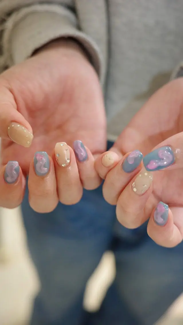 ネイル ブルー ドット ジェルネイル パラジェル ぷっくりネイル ハンドネイル pointillé .ayaのネイルデザイン