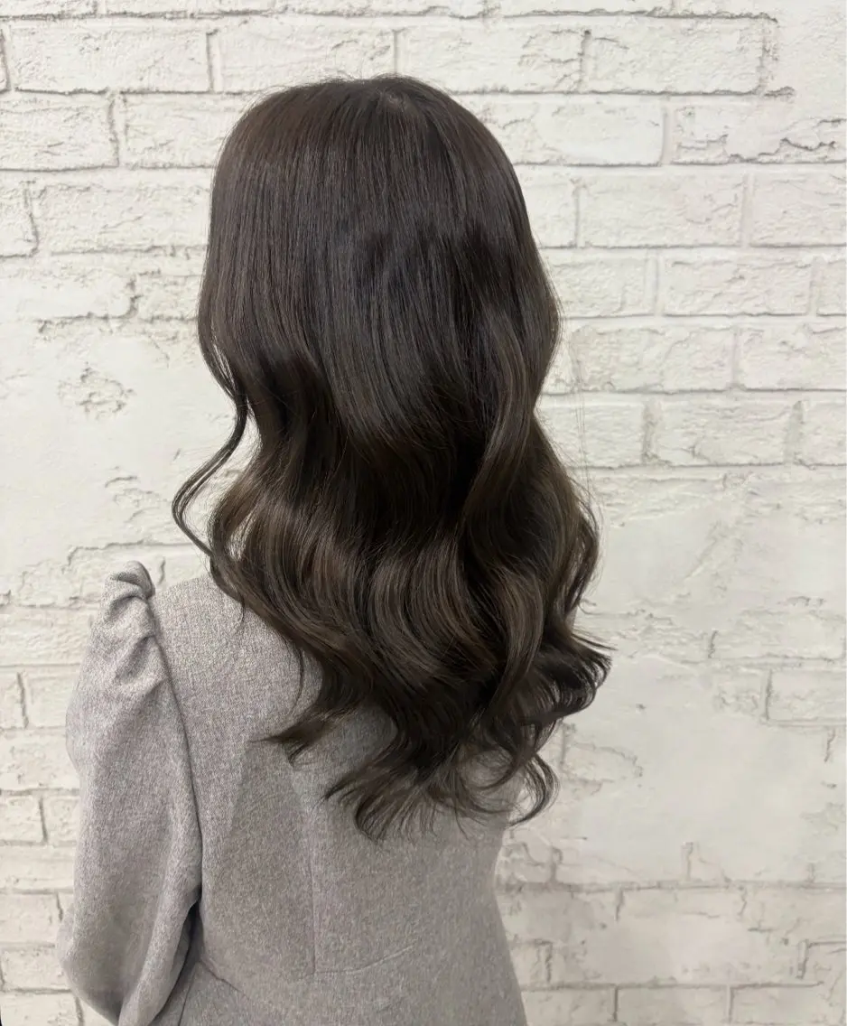 ロング カット ヘアカラー トリートメント 艶カラー/縮毛矯正 🩶Kai🐏のヘアスタイル