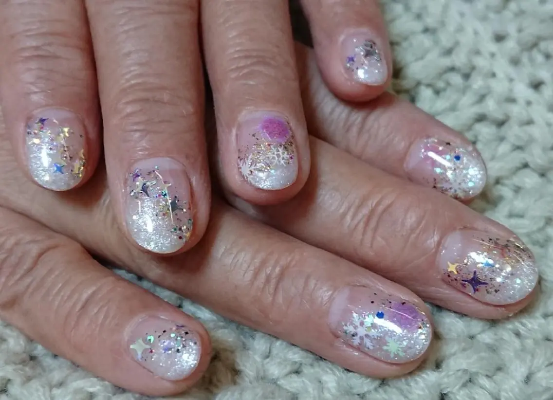 ネイル アートネイル ホログラムネイル キラキラネイル ラメ(グリッター) Lilith Nailのネイルデザイン