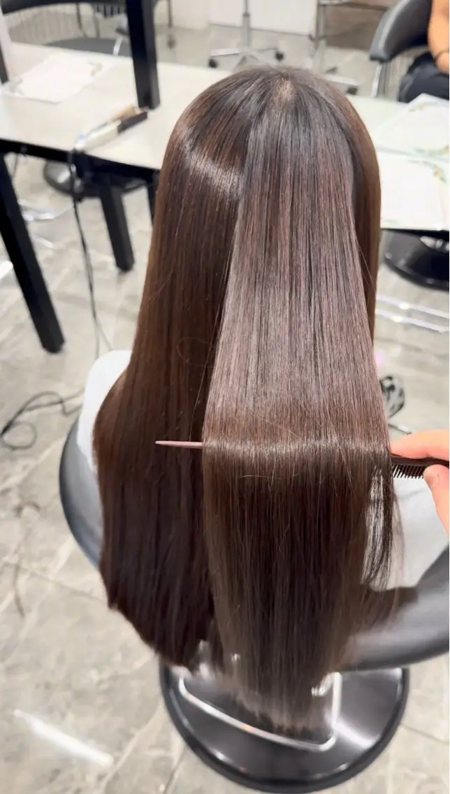 ロング カット トリートメント りきと🦋河原町 縮毛矯正/艶カラーのヘアスタイル