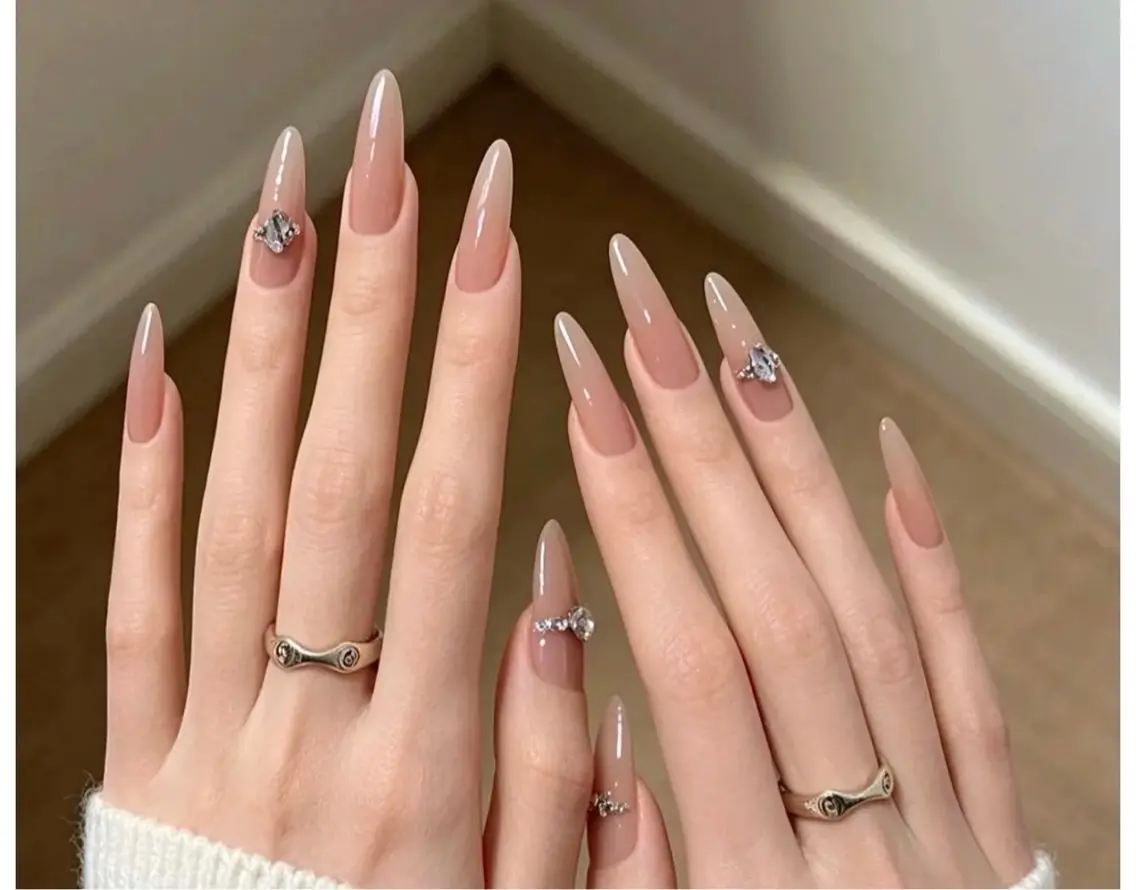 ネイル ハンドネイル Dione Nail きよみのネイルデザイン