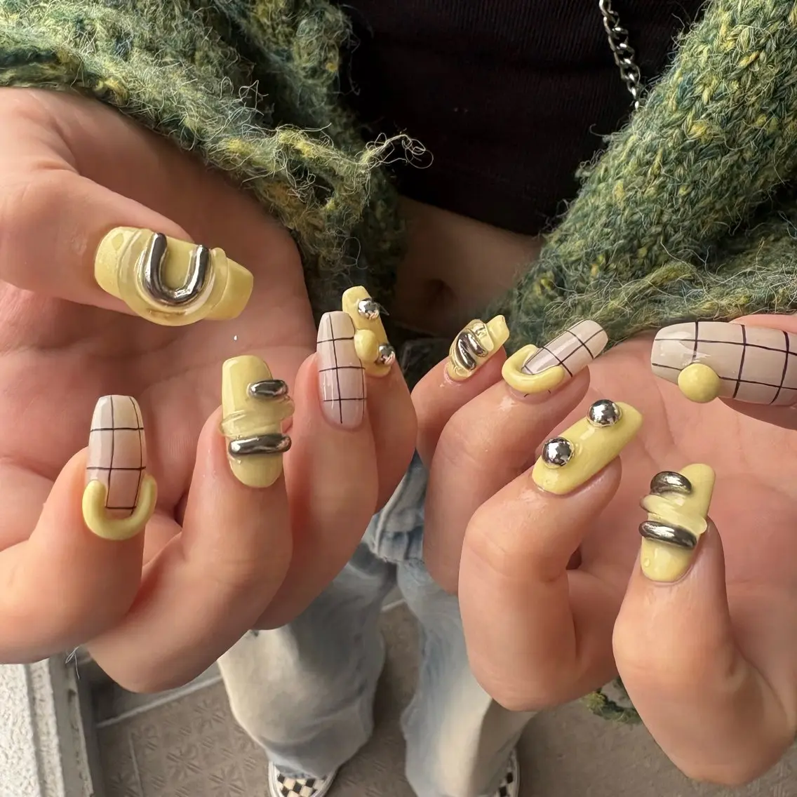 ネイル ハンドネイル カメレオン京橋🌻 草葉由佳のネイルデザイン