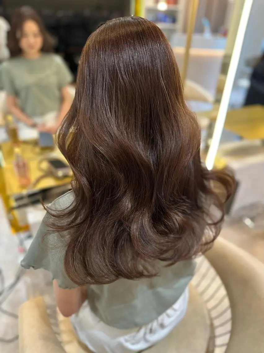ロング カラー ヘアアレンジ ヘアカラー トリートメント Akane レイヤー/艶カラーのヘアスタイル