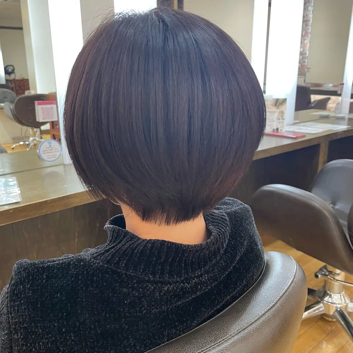 ショート カラー ブラウンカラー ショートヘア 濱口 由華のヘアスタイル