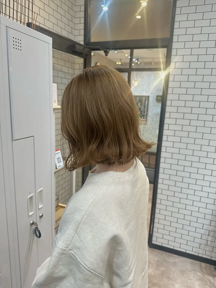ミディアム カラー ベージュカラー Sara newi 🎀透明感🎀のヘアスタイル
