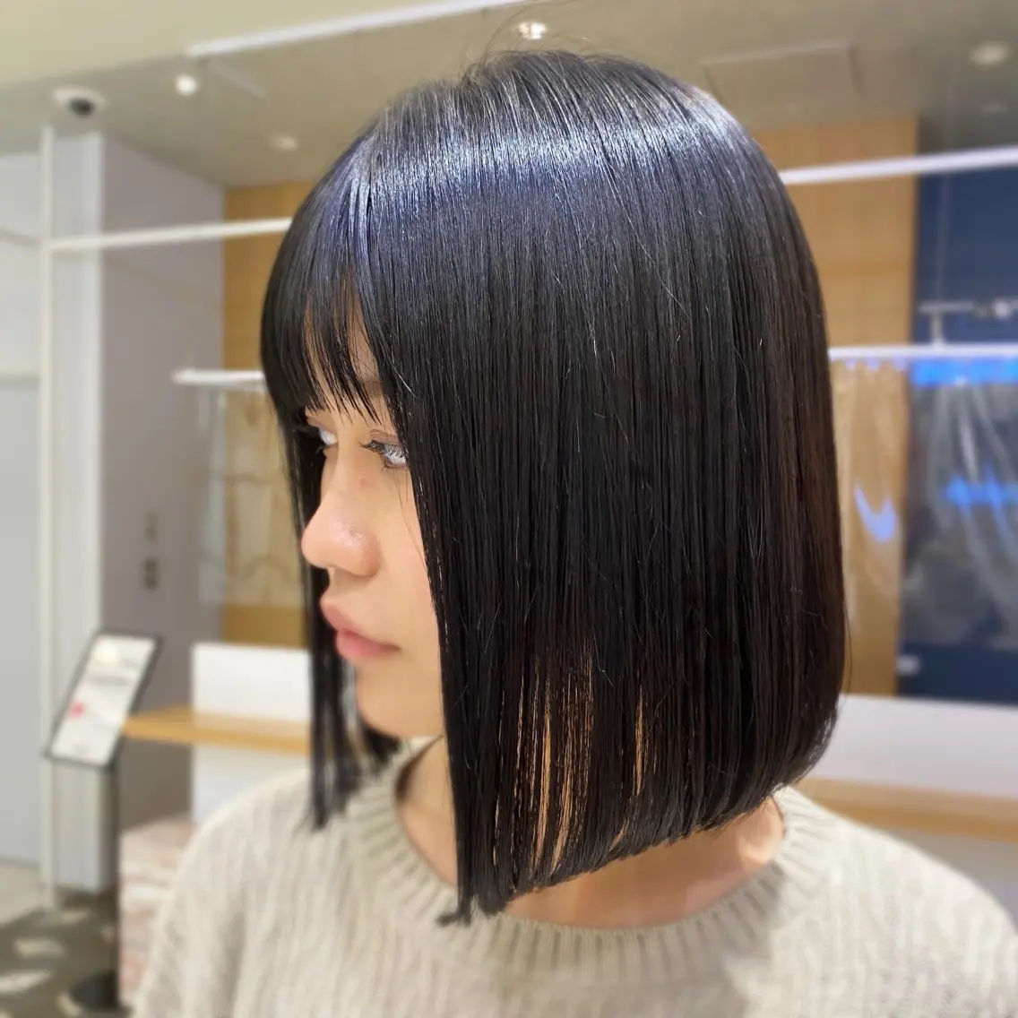 ショート カット 透明感💗 ベージュ系 松田彩音のヘアスタイル