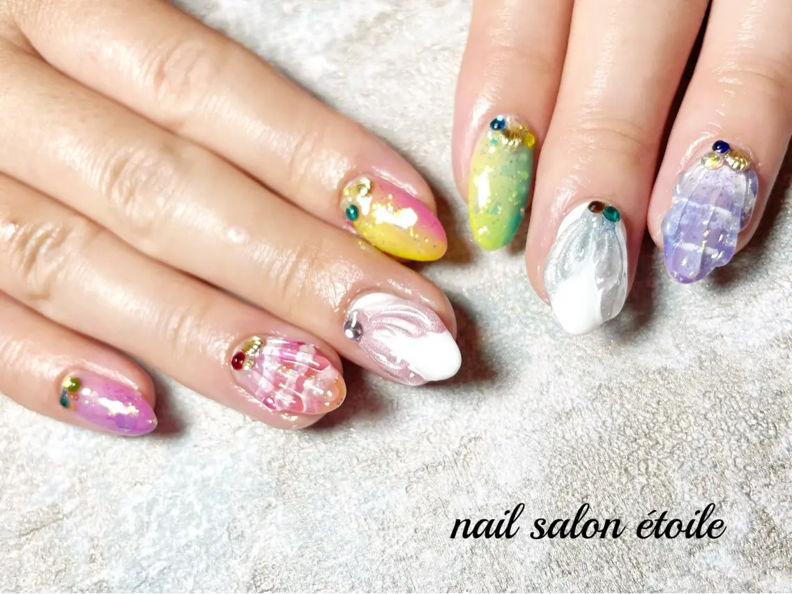 ネイル グラデーション ぷっくりネイル ストーンネイル ハンドネイル nail salon étoileのネイルデザイン