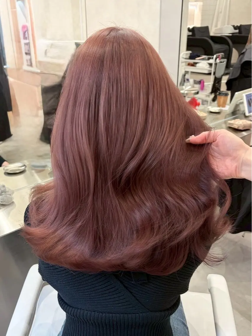ロング カラー 神崎 琴音のヘアスタイル