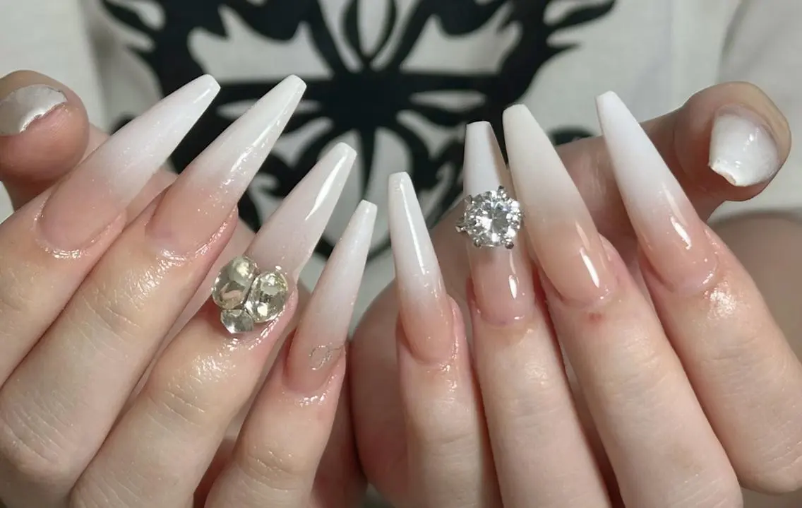 ネイル ハンドネイル ハンドケア 🍑 momo_nailのネイルデザイン