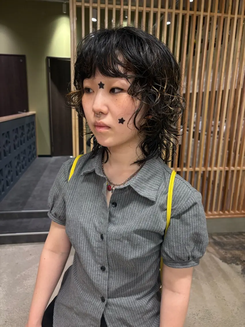 パーマ ウルフカット カット パーマ トリートメント 豊田 真夕のヘアスタイル