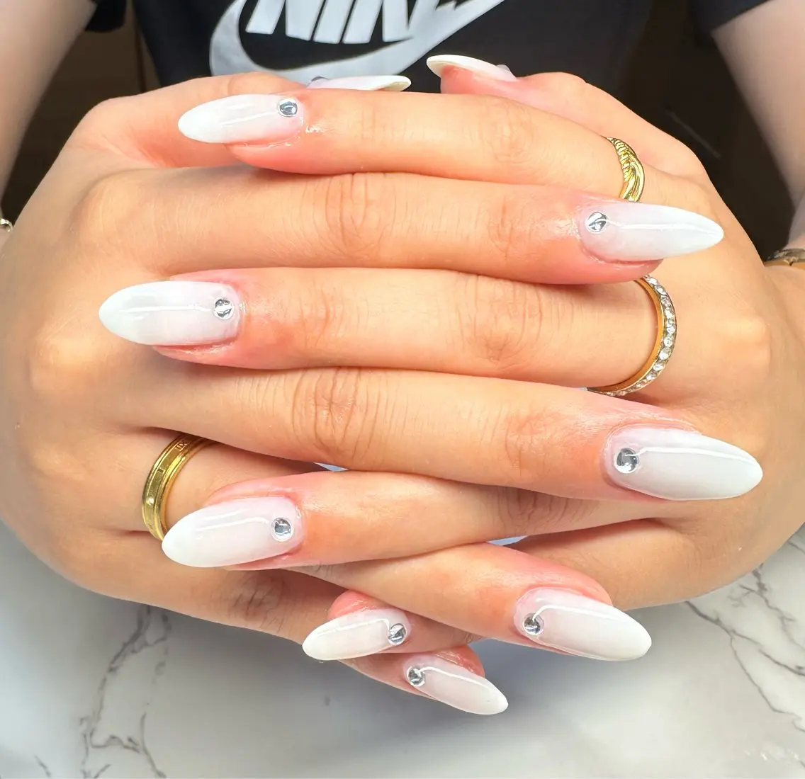 ネイル キラキラネイル マグネットネイル ミラーネイル ニュアンスネイル ワンカラーネイル Mai’s nailのネイルデザイン