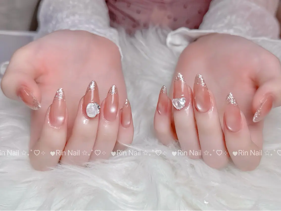 ネイル オーロラネイル ブルー フットネイル ジェルネイル 氷ネイル・うるうるネイル ハンドネイル Rin Nail 新大久保店のネイルデザイン