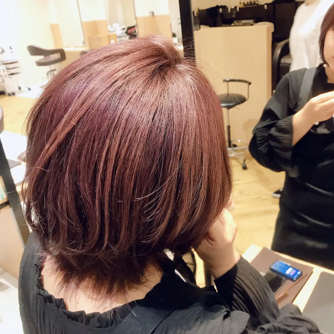 ショート カラー ヘアアレンジ ピンクカラー バイオレットカラー ウルフカット 田中 真衣のヘアスタイル