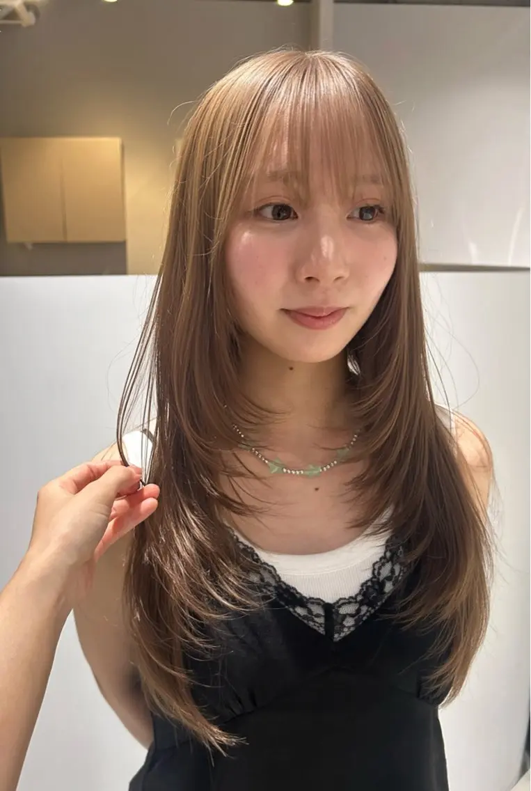 ロング 伊藤 みゆきのヘアスタイル