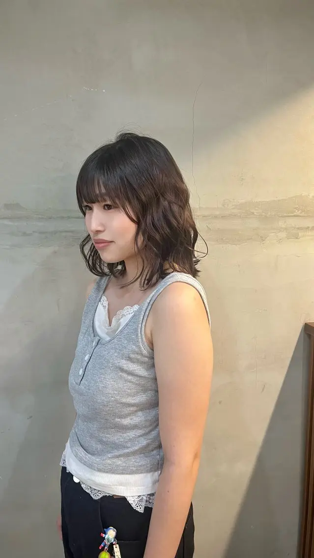 ミディアム 中尾咲音垢抜けカット お任せくださいのヘアスタイル
