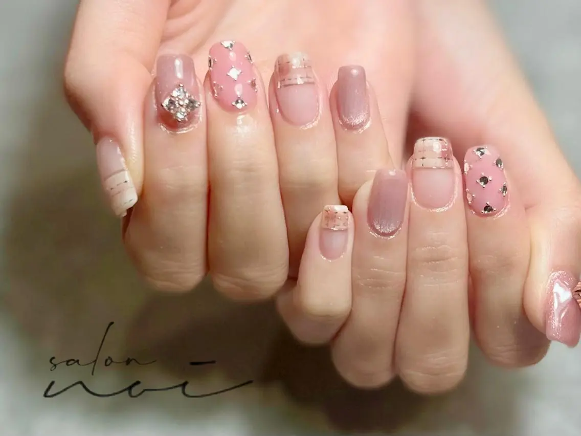 ネイル フレンチネイル ピンク ハンドネイル salon noiのネイルデザイン