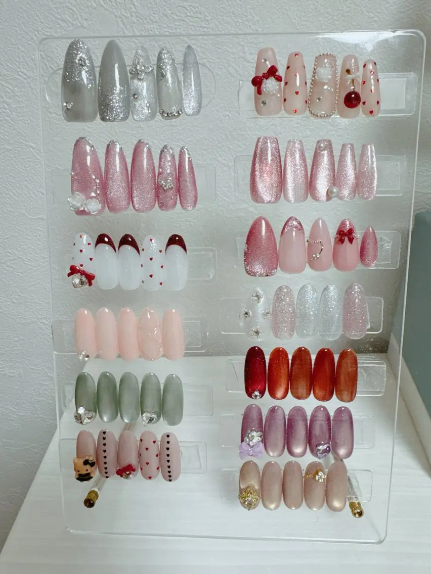 ネイル フレンチネイル ガラスフレンチ キラキラネイル 韓国ネイル 持ち込み ハンドネイル Queeens nailのネイルデザイン