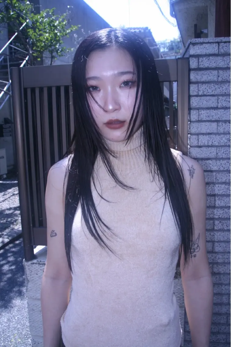 セミロング ハッシュカット 韓国風ヘア レイヤーカット ウルフカット カット トリートメント レイヤーカット\ウル フ　chinatsuのヘアスタイル
