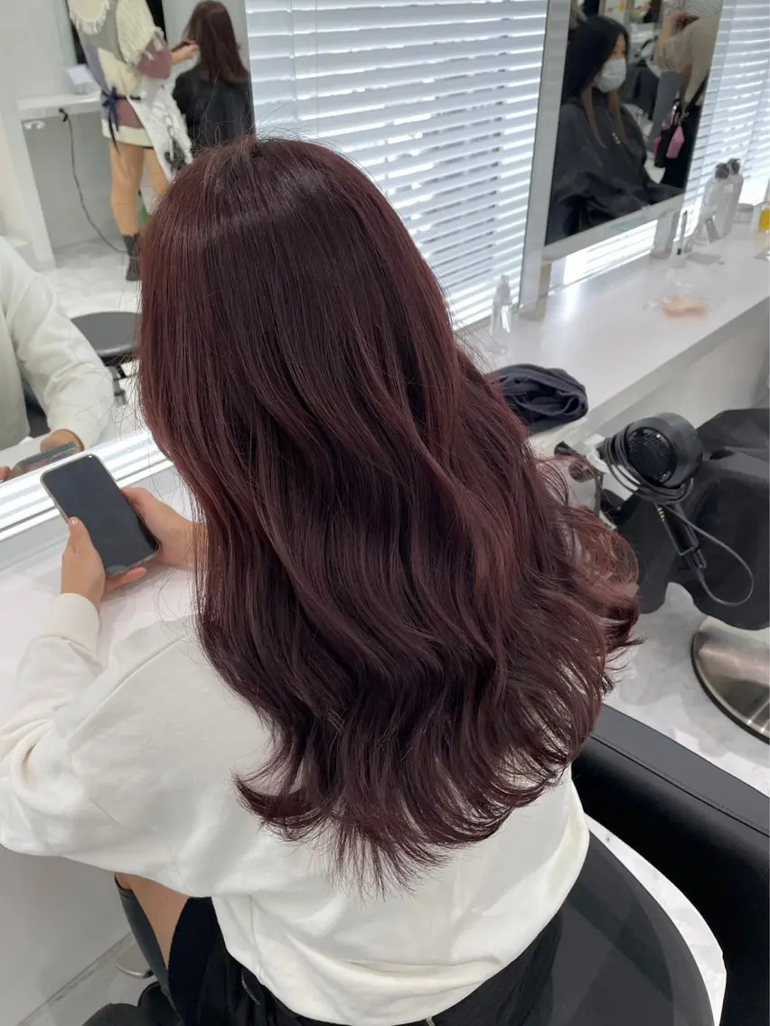 セミロング カラー ヘアアレンジ 🫧モテる💗ダメー ジレスハイトーン🫧のヘアスタイル