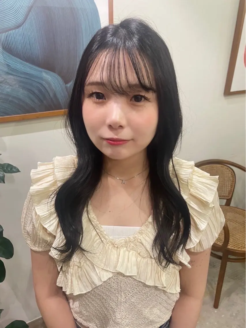 カラー 透明感カラー ダークグレー ヘアカラー honoka uemuraのヘアスタイル